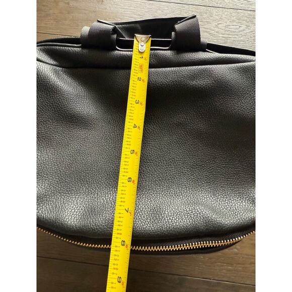 Fawn Design The Original Diaper Bag Mom Dad Large backpack Messenger Vegan Leath - Picture 10 of 10